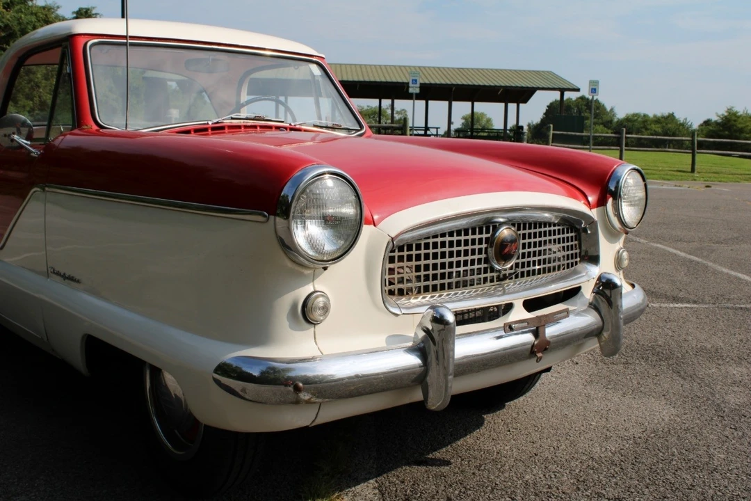 1961 Nash Metropolitan - Image 13 of 21