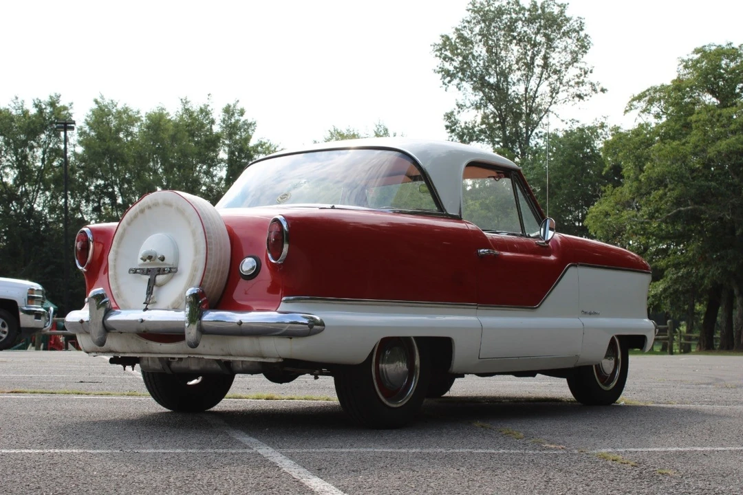 1961 Nash Metropolitan - Image 5 of 12
