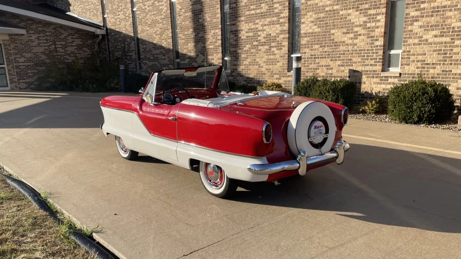1961 Nash Metropolitan - Image 13 of 31