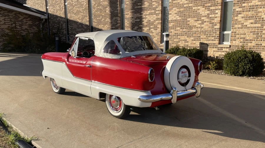 1961 Nash Metropolitan - Image 12 of 31