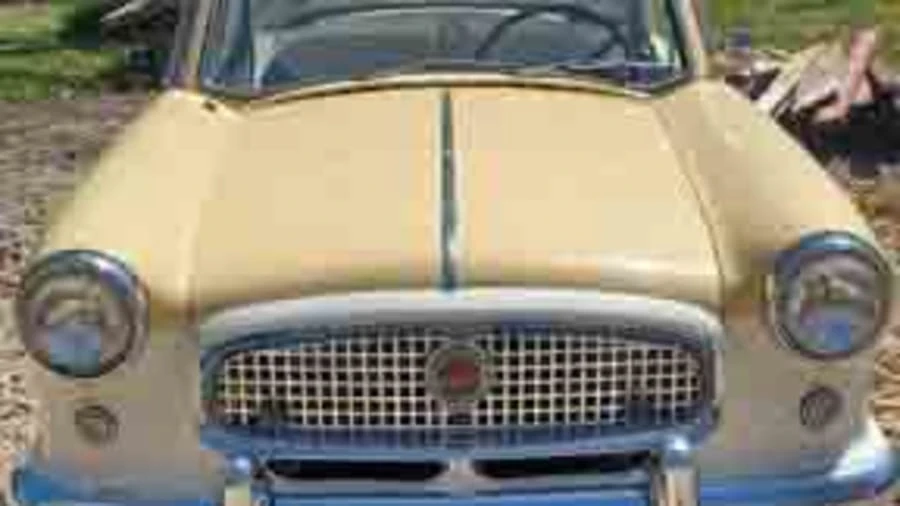 1961 Nash Metropolitan - Image 4 of 8