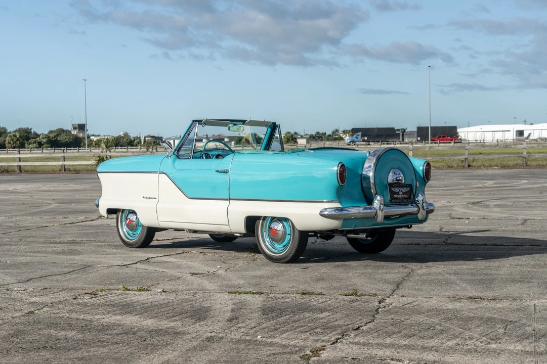 1961 Nash Metropolitan - Image 8 of 21