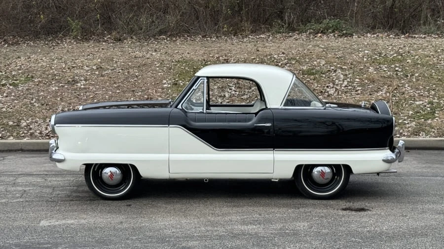 1961 Nash Metropolitan - Image 2 of 8