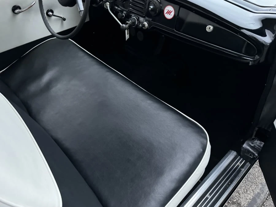 1961 Nash Metropolitan - Image 5 of 8