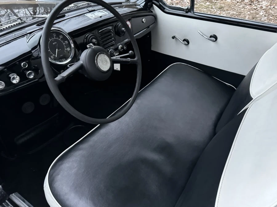 1961 Nash Metropolitan - Image 4 of 8