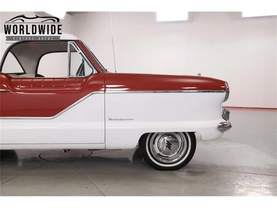 1961 Nash Metropolitan - Image 8 of 31