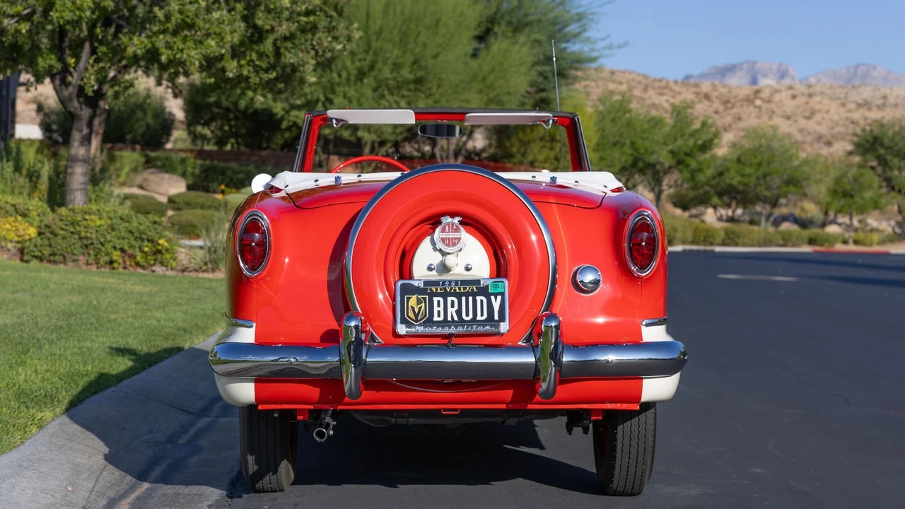 1961 Nash Metropolitan - Image 2 of 31