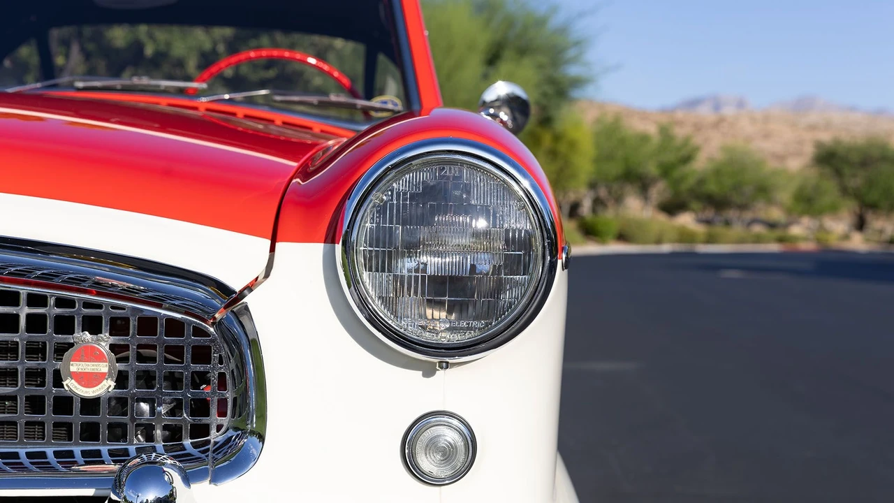 1961 Nash Metropolitan - Image 24 of 31