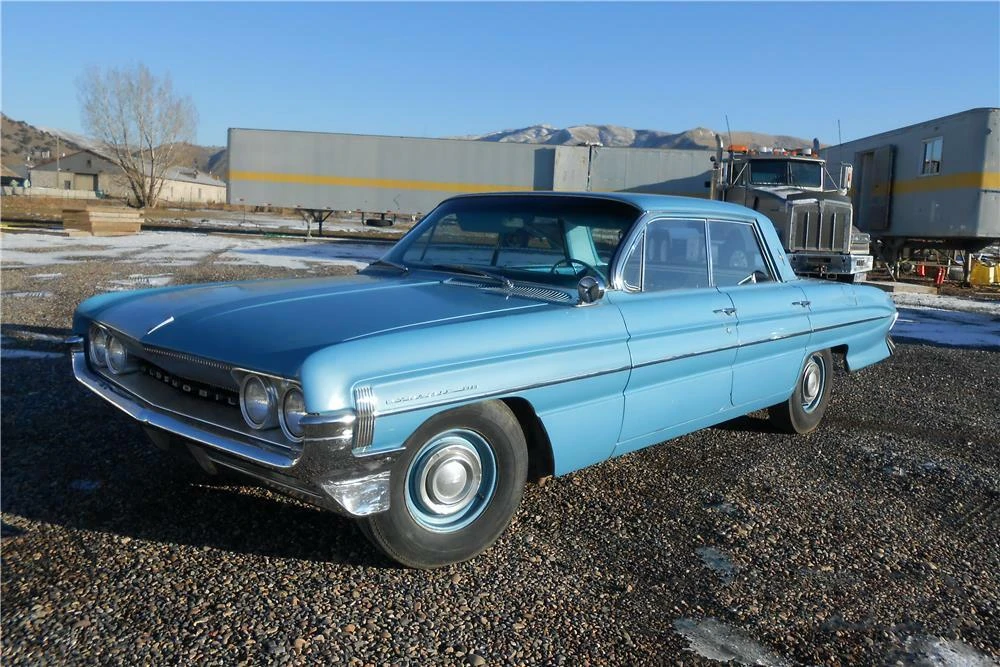 1961 Oldsmobile 88 - Image 2 of 5