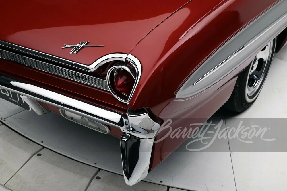 1961 Oldsmobile 88 - Image 7 of 18