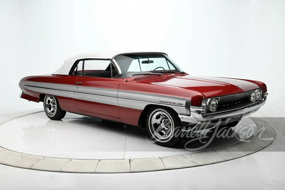 1961 Oldsmobile 88 - Image 13 of 18