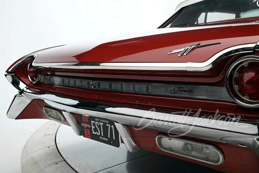1961 Oldsmobile 88 - Image 16 of 18