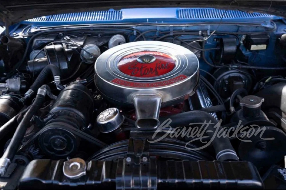 1961 Oldsmobile Starfire - Image 2 of 13