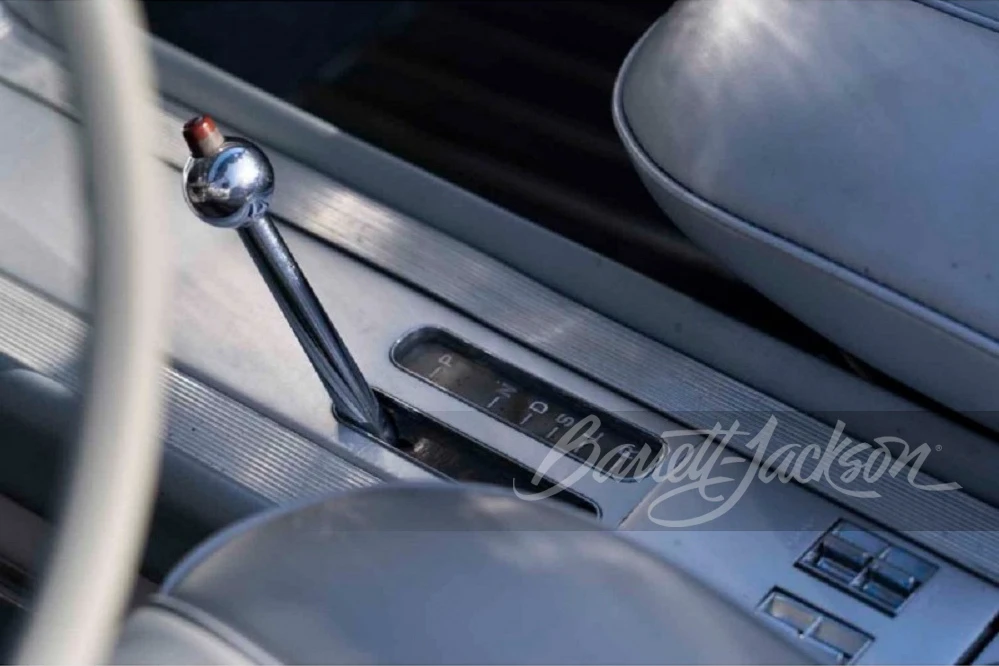 1961 Oldsmobile Starfire - Image 7 of 13