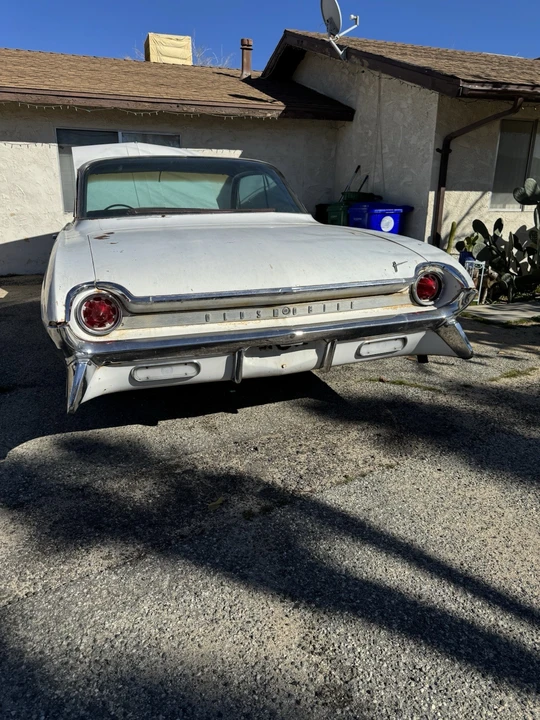1961 Oldsmobile 88 - Image 4 of 14