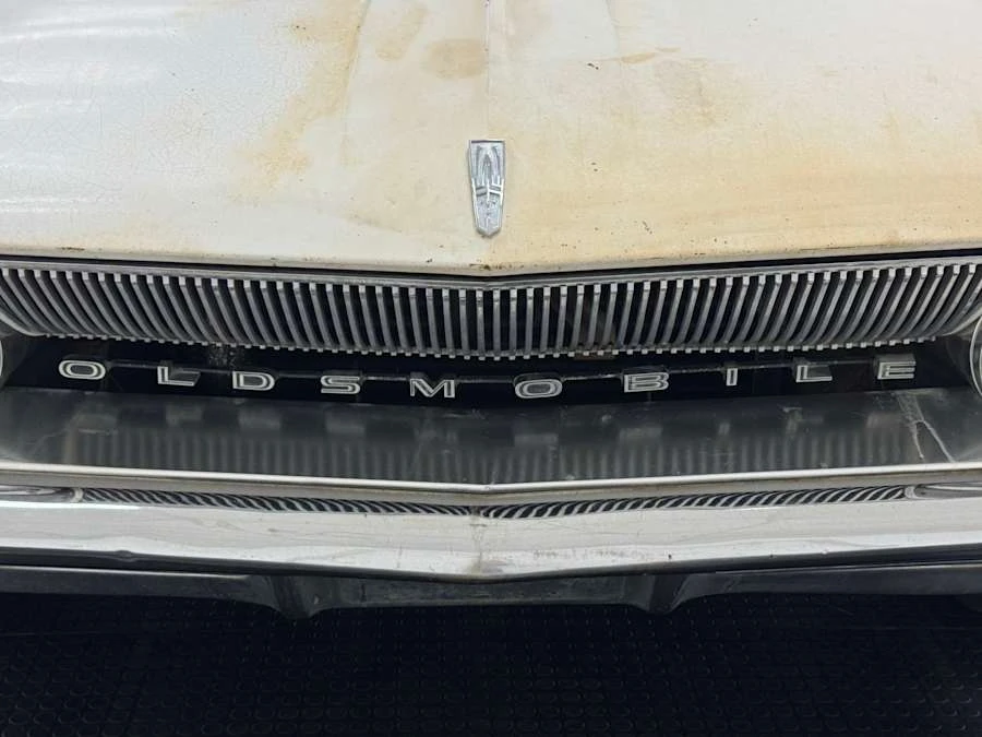 1961 Oldsmobile 88 - Image 9 of 31