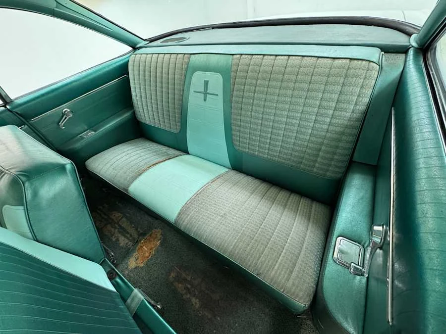 1961 Oldsmobile 88 - Image 24 of 31