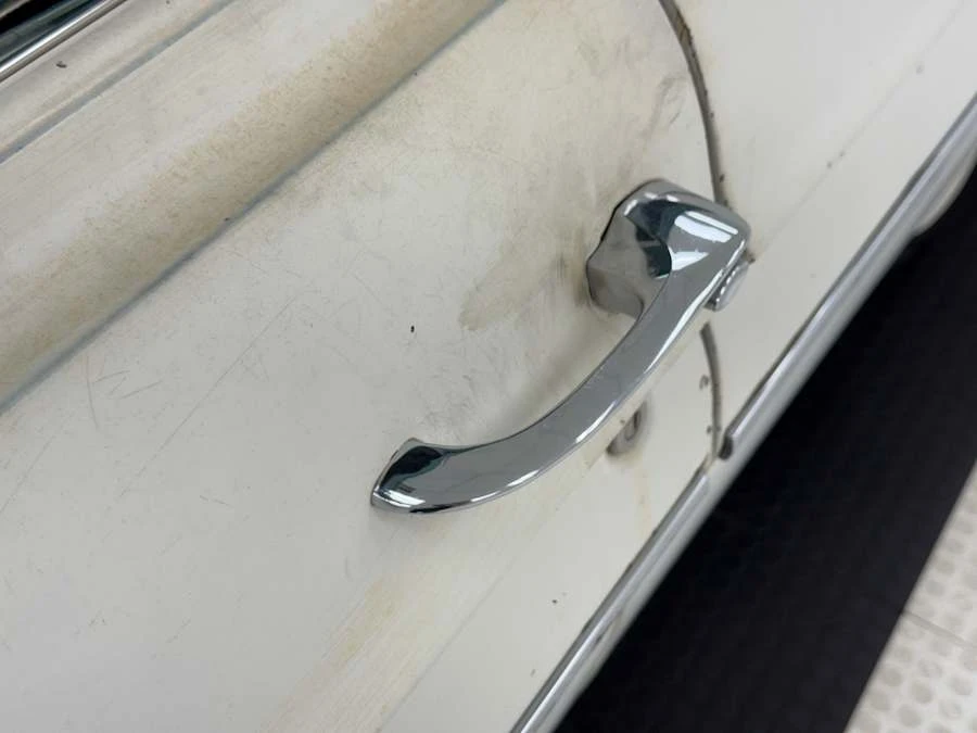 1961 Oldsmobile 88 - Image 8 of 31