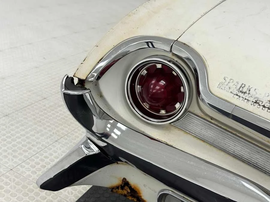 1961 Oldsmobile 88 - Image 15 of 31