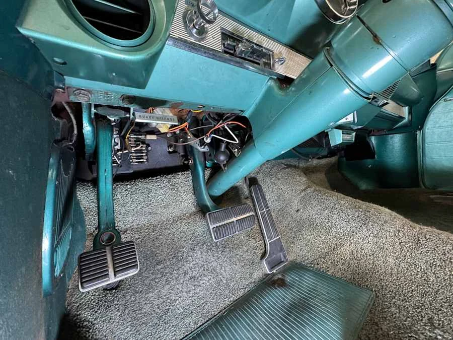 1961 Oldsmobile 88 - Image 23 of 31
