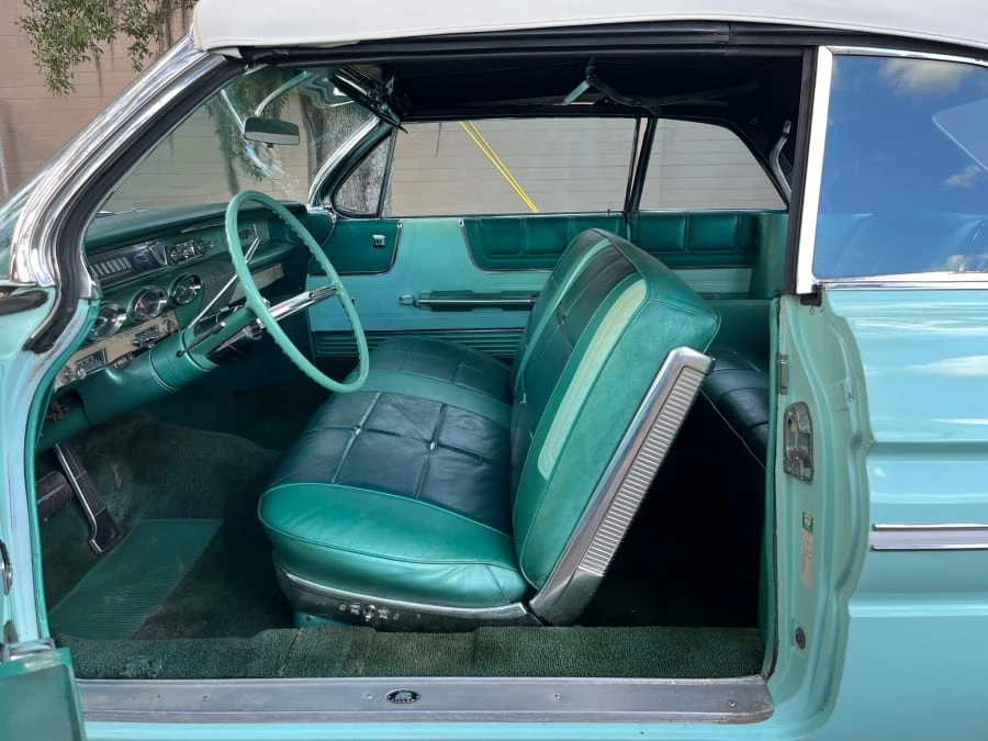 1961 Oldsmobile 98 - Image 4 of 19