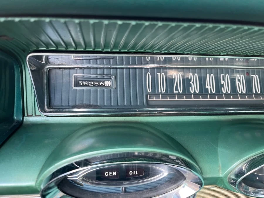 1961 Oldsmobile 98 - Image 13 of 19