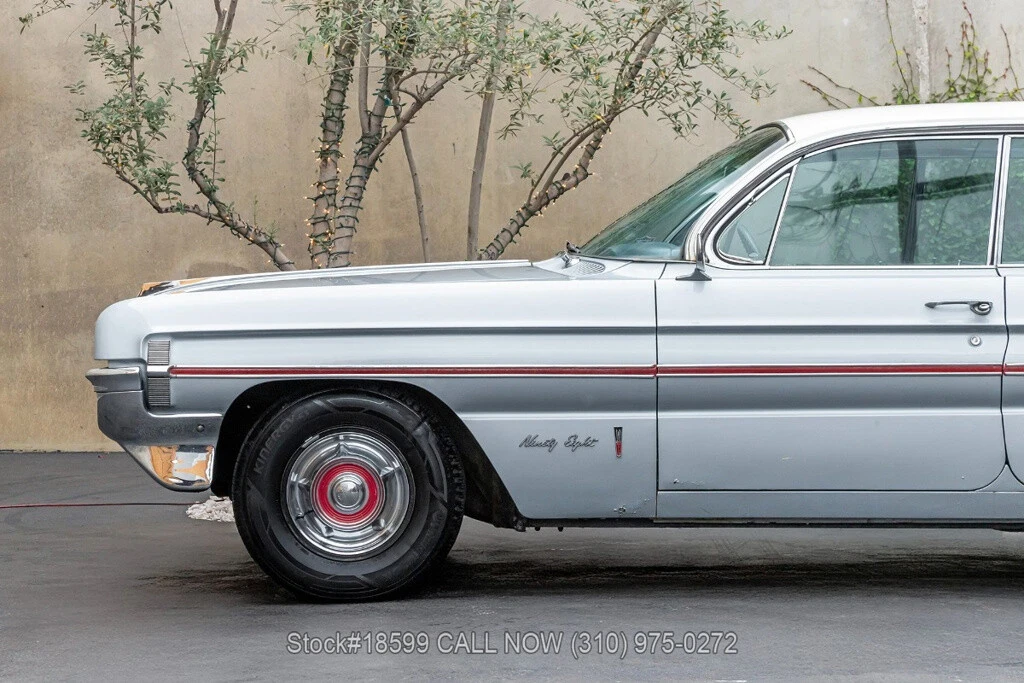1961 Oldsmobile 98 - Image 12 of 12
