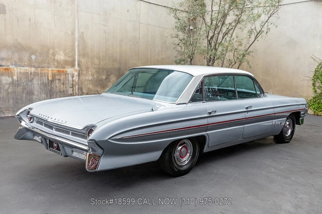 1961 Oldsmobile 98 - Image 5 of 12