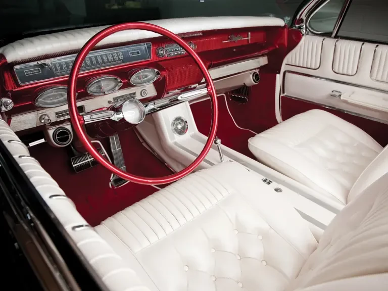 1961 Oldsmobile Starfire - Image 5 of 26