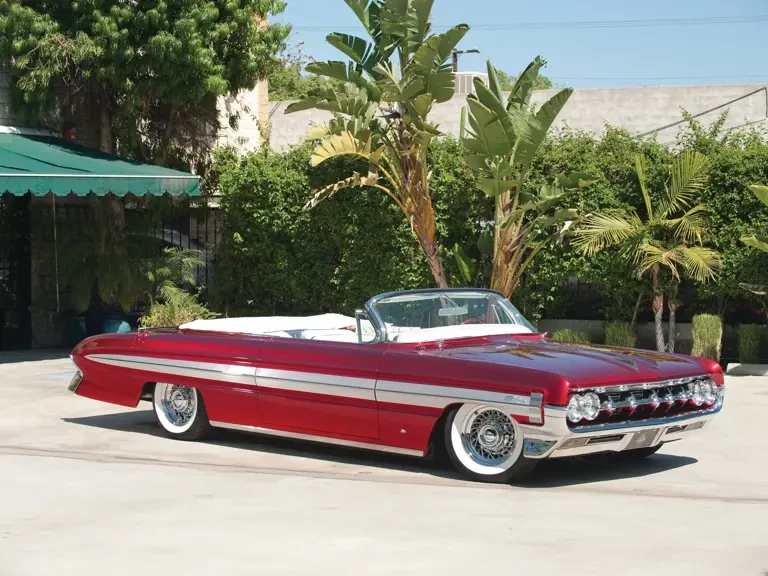 1961 Oldsmobile Starfire - Image 24 of 26