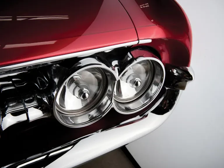 1961 Oldsmobile Starfire - Image 7 of 26
