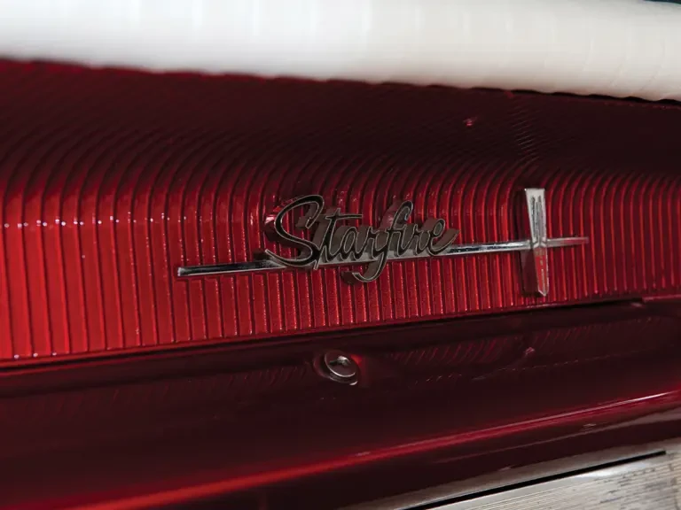 1961 Oldsmobile Starfire - Image 19 of 26