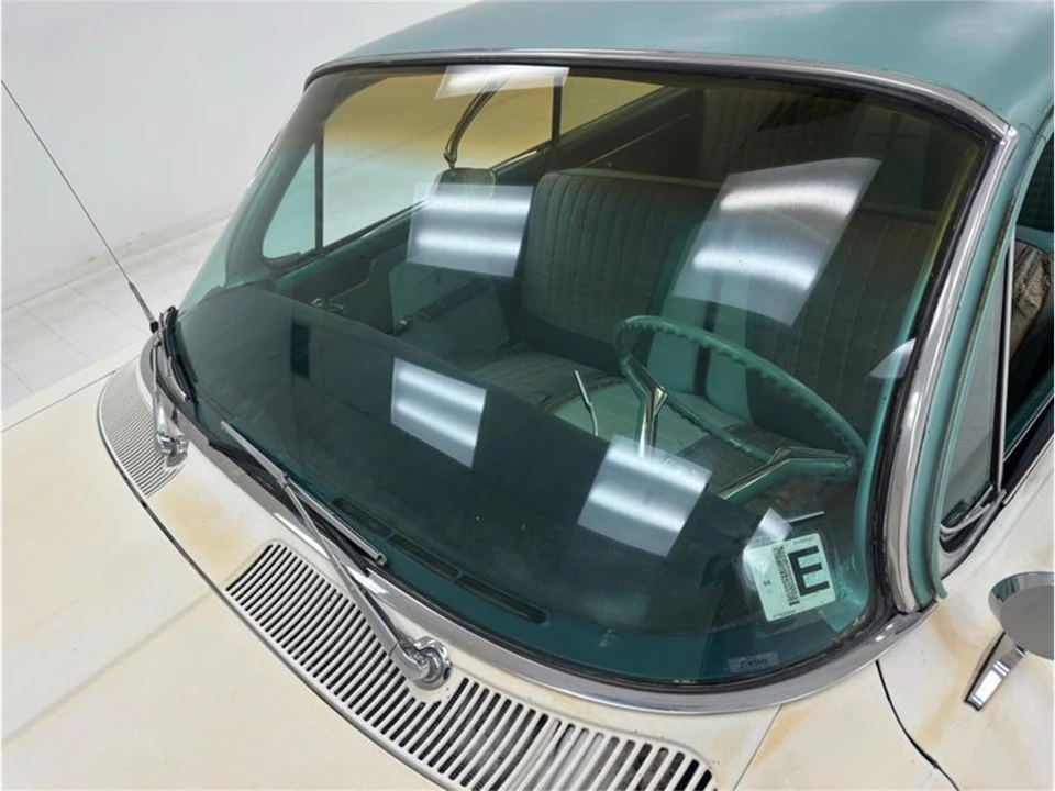 1961 Oldsmobile 88 - Image 14 of 31