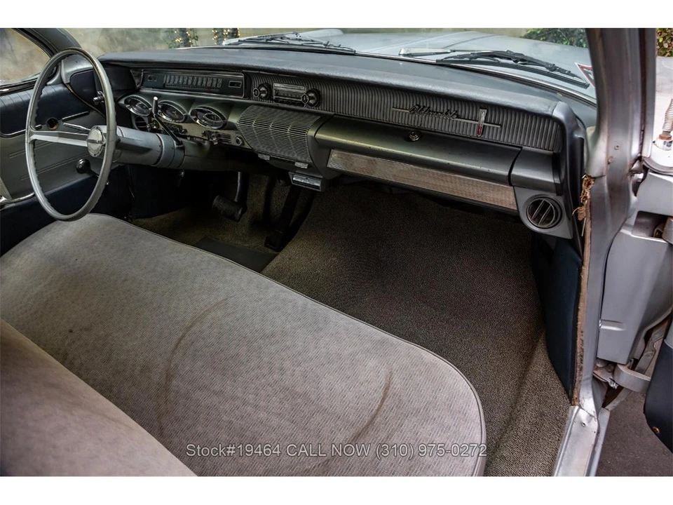 1961 Oldsmobile 88 - Image 23 of 31