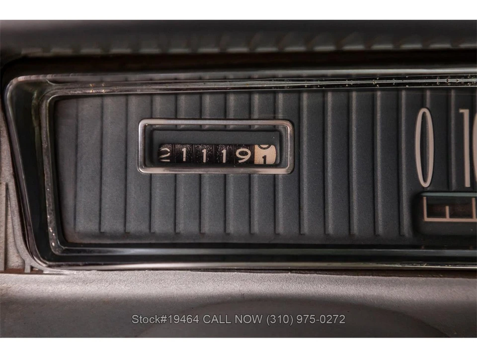 1961 Oldsmobile 88 - Image 17 of 31