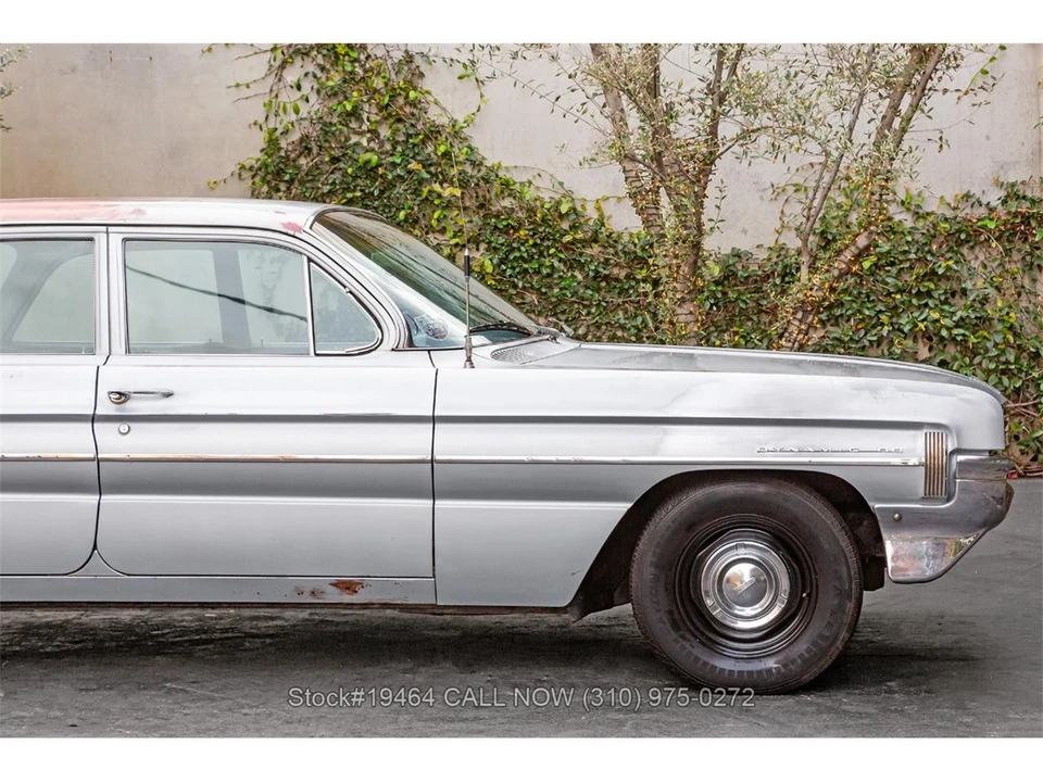 1961 Oldsmobile 88 - Image 9 of 31