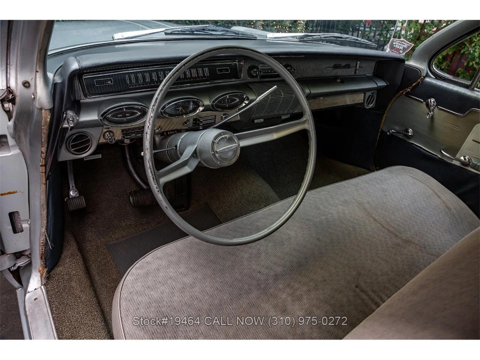 1961 Oldsmobile 88 - Image 15 of 31