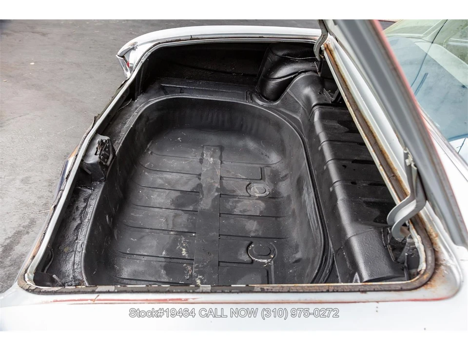 1961 Oldsmobile 88 - Image 27 of 31