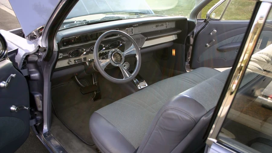 1961 Oldsmobile 88 - Image 4 of 11