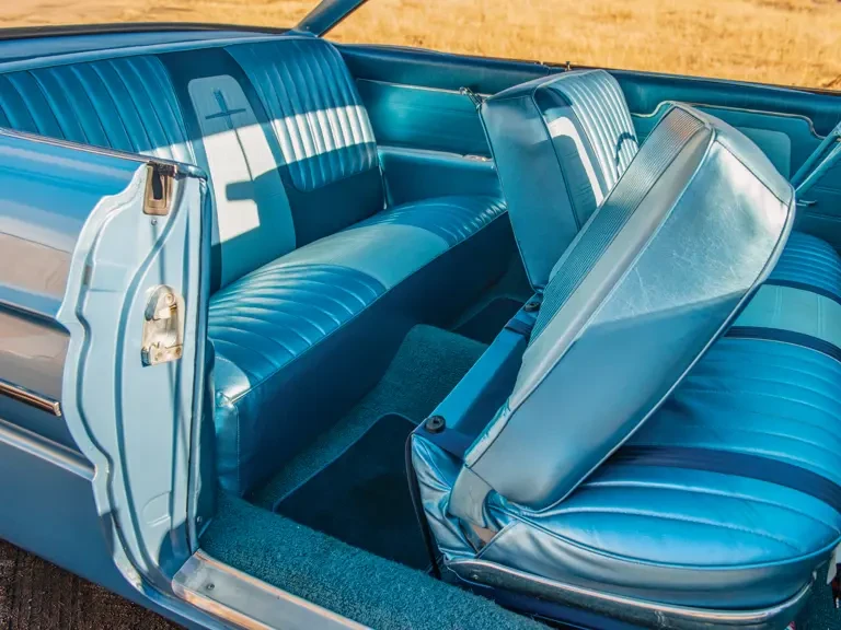 1961 Oldsmobile 88 - Image 22 of 31