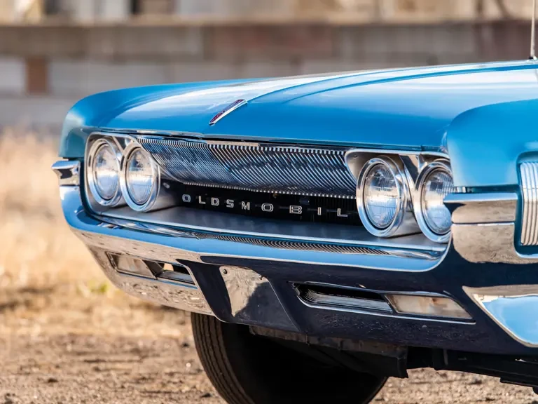 1961 Oldsmobile 88 - Image 10 of 31