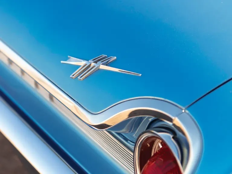 1961 Oldsmobile 88 - Image 13 of 31
