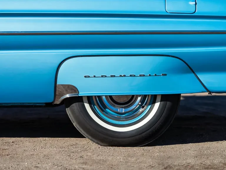 1961 Oldsmobile 88 - Image 30 of 31