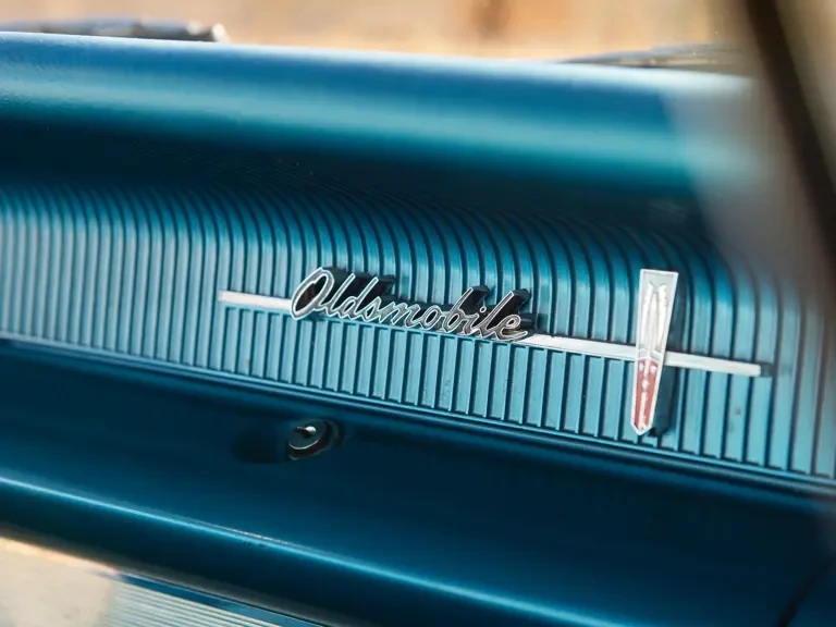 1961 Oldsmobile 88 - Image 26 of 31