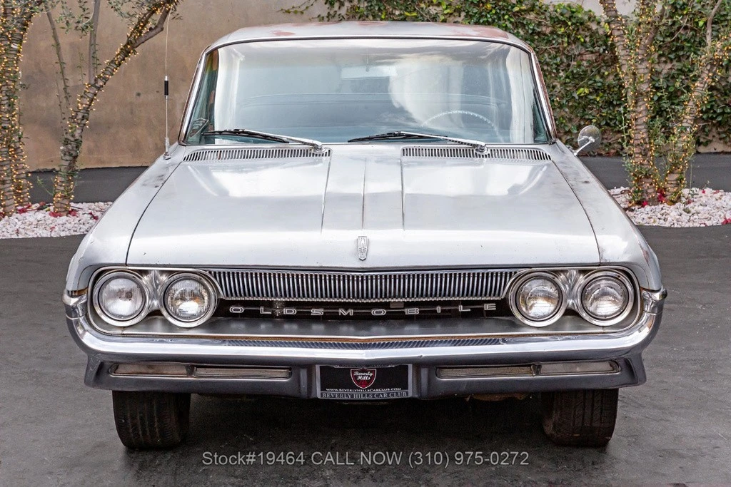 1961 Oldsmobile 88 - Image 2 of 12