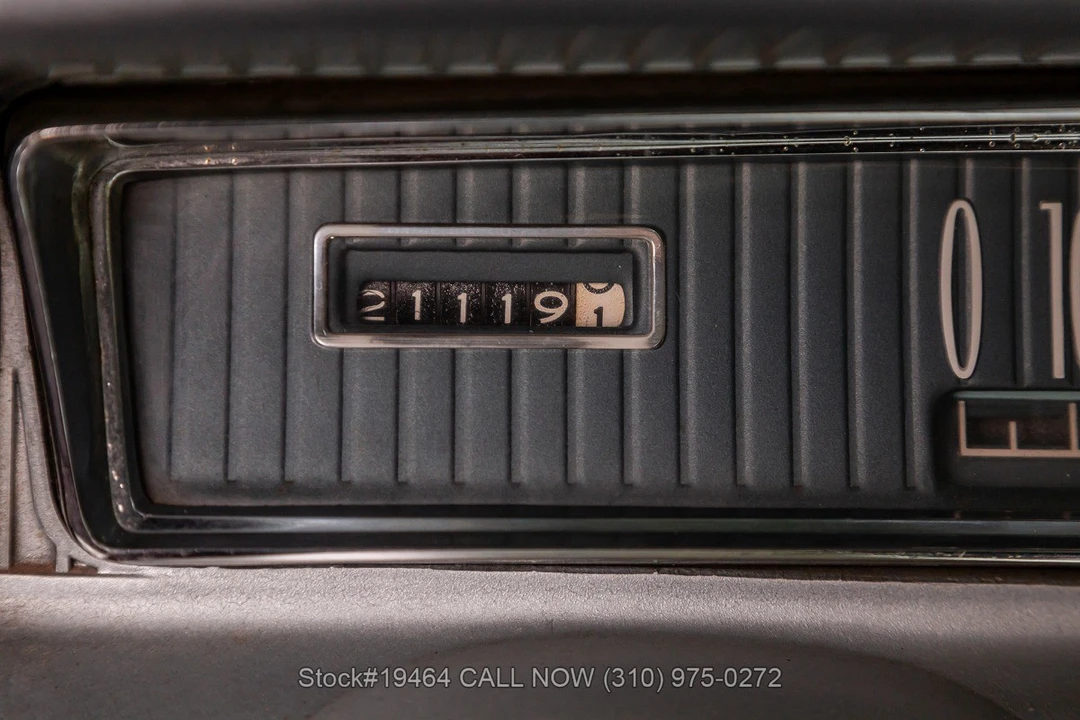 1961 Oldsmobile 88 - Image 19 of 31