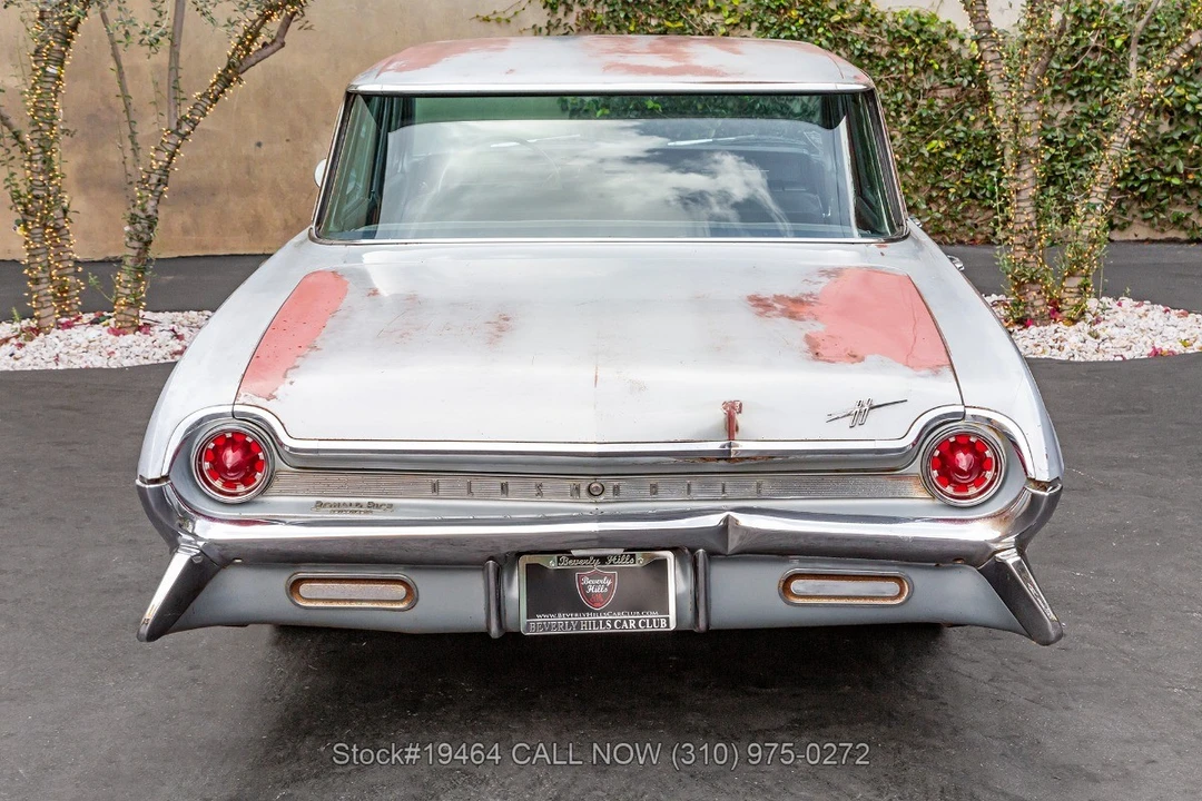 1961 Oldsmobile 88 - Image 7 of 31