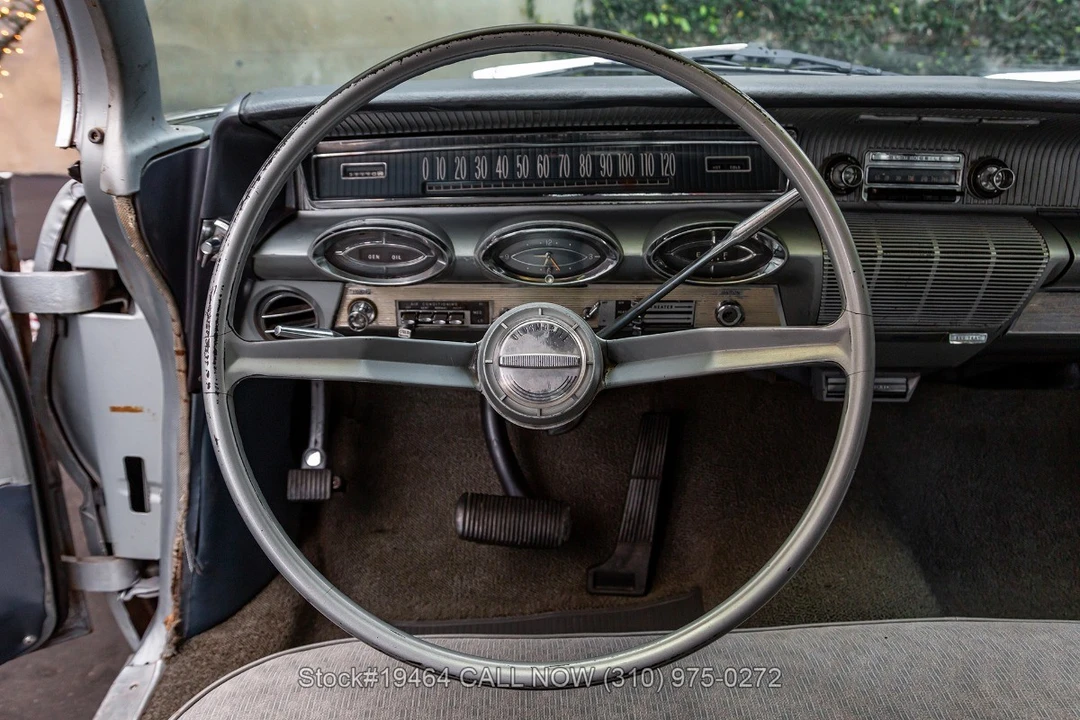 1961 Oldsmobile 88 - Image 18 of 31