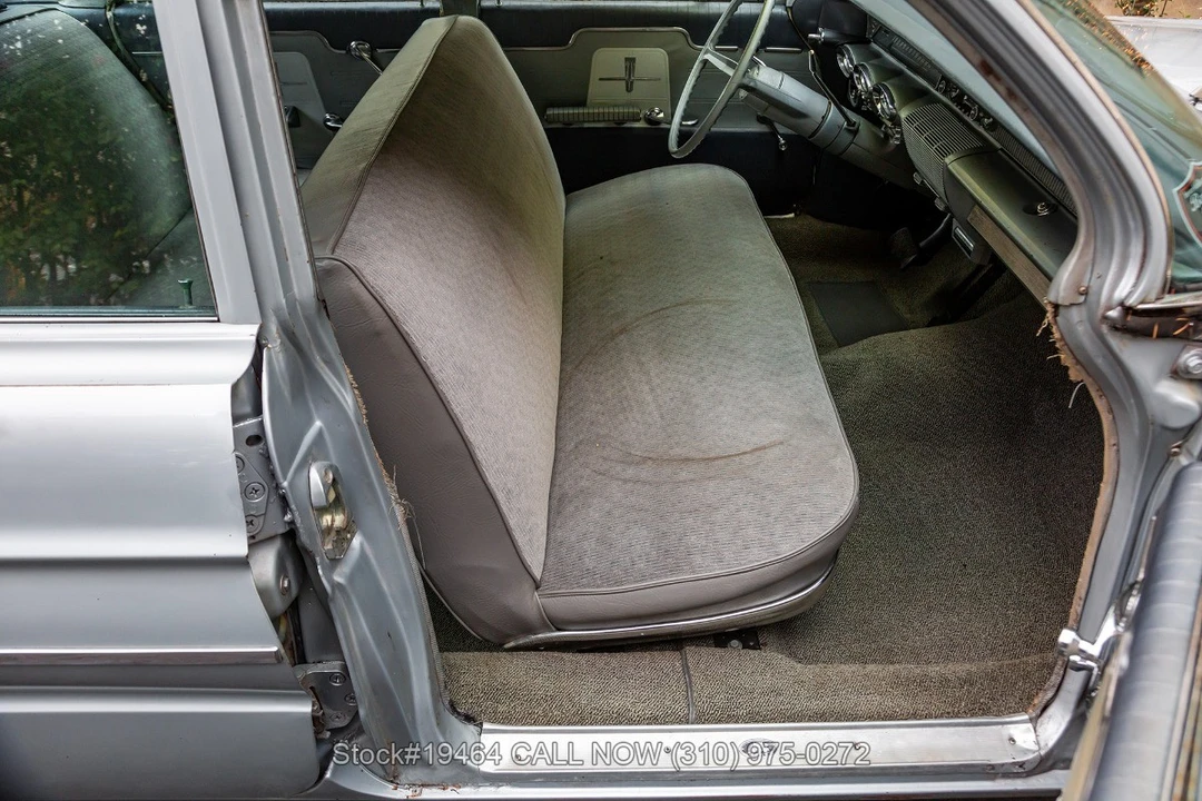 1961 Oldsmobile 88 - Image 24 of 31