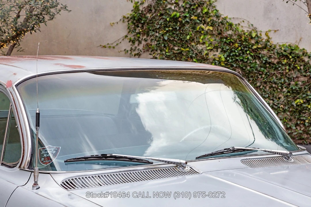 1961 Oldsmobile 88 - Image 10 of 31